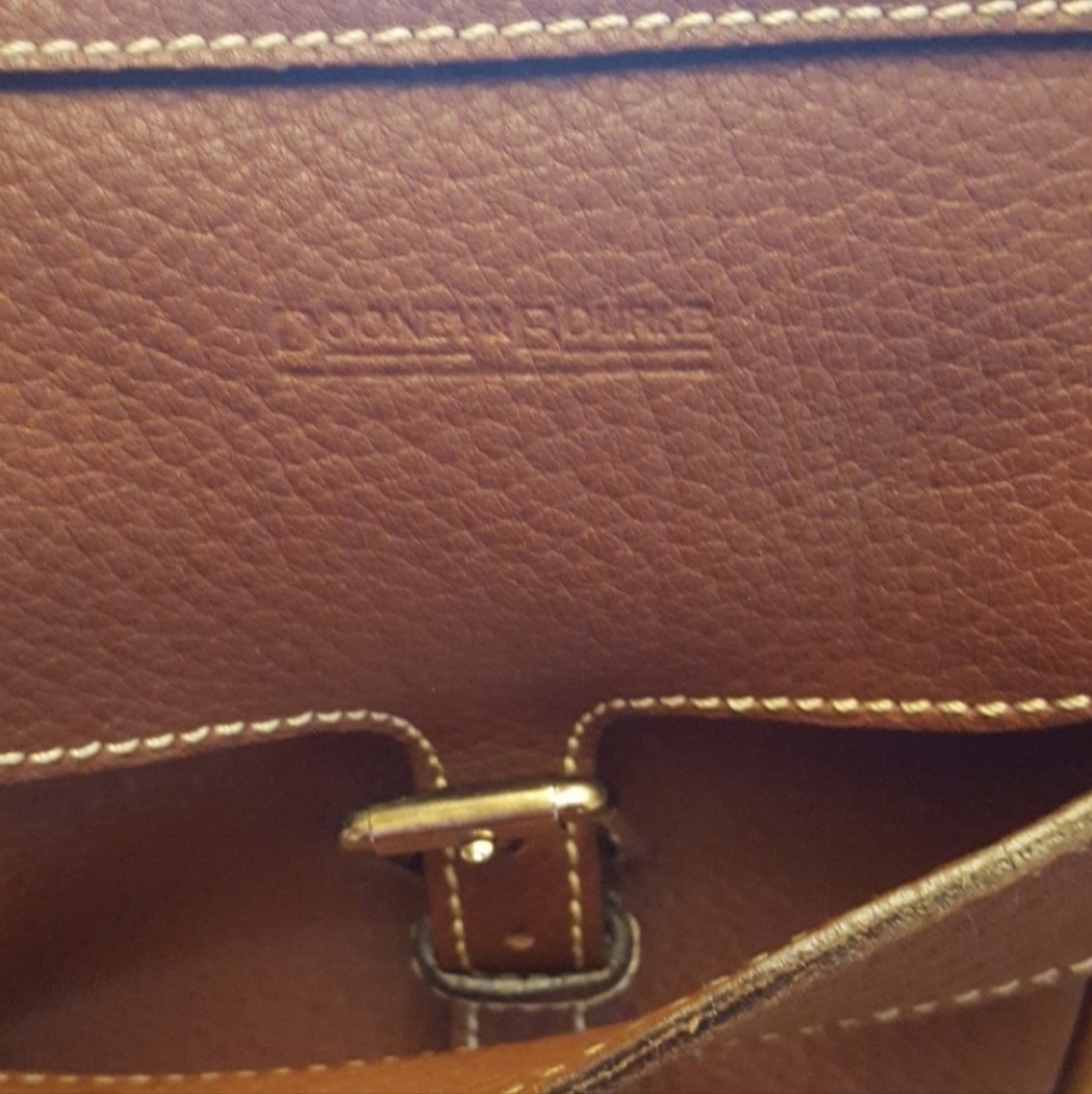 Weekend Tote - Picture 3 of 6
